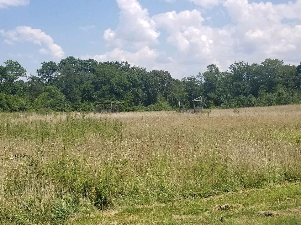 2nd image of 2445 Smoot Rd