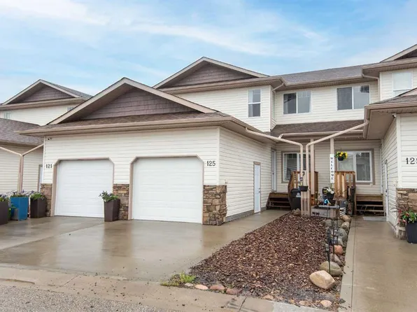 125 N Winston Pl, Blackfalds, AB T4M 0K9
