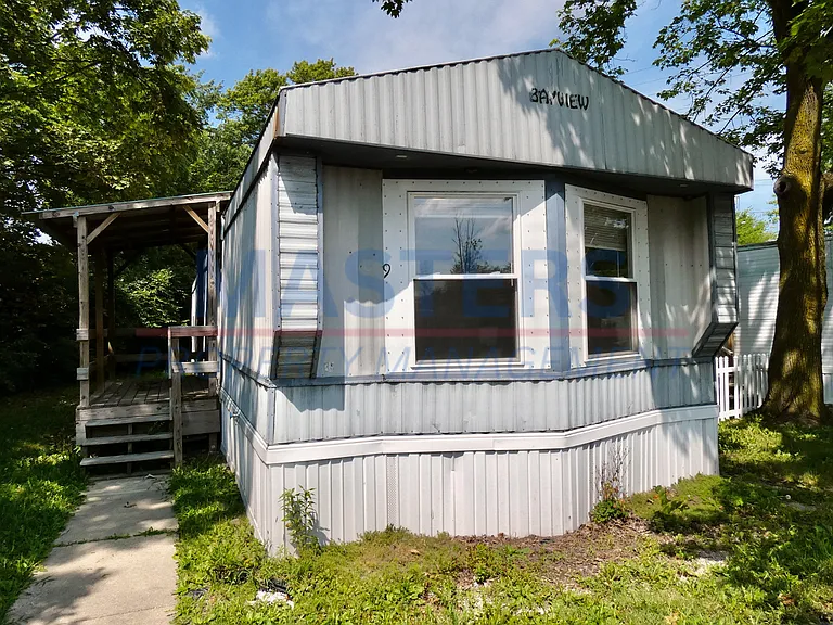 10635 Ford Rd — Photo 1