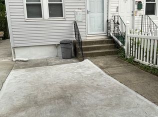11821 201st Pl #2, Saint Albans, NY 11412