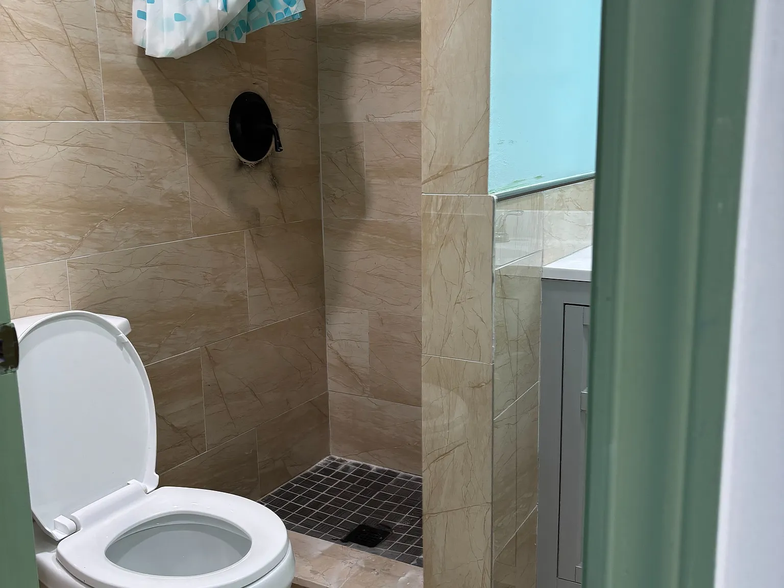 1 bed, $1,200 — Photo 2