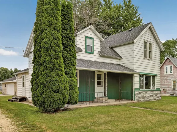 112 E Front St, Claremont, MN 55924