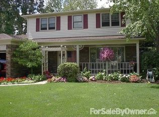 40613 La Grange Dr, Sterling Heights, MI 48313