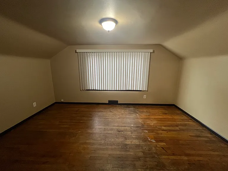 9168 Wayburn St — Photo 7