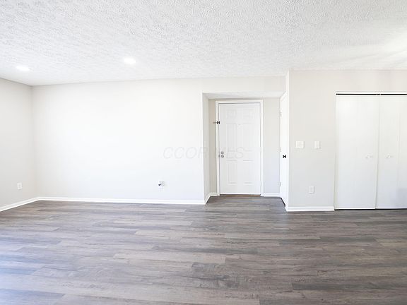 3rd image of 4581 Emerald Lakes Blvd
