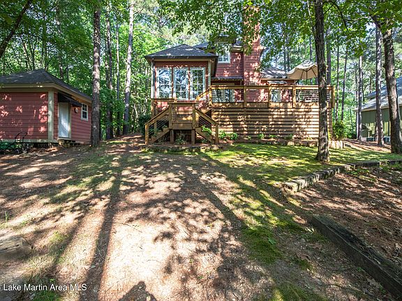 5th image of 162 Village Cir