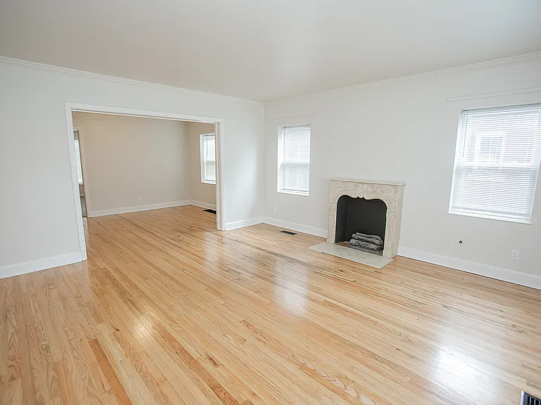 1628 W Main St #B — Photo 3