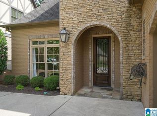 1665 Warren Ln, Vestavia, AL 35243