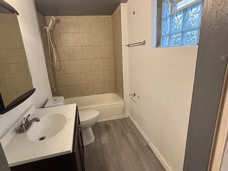 843 Fairbanks Ave — Photo 11