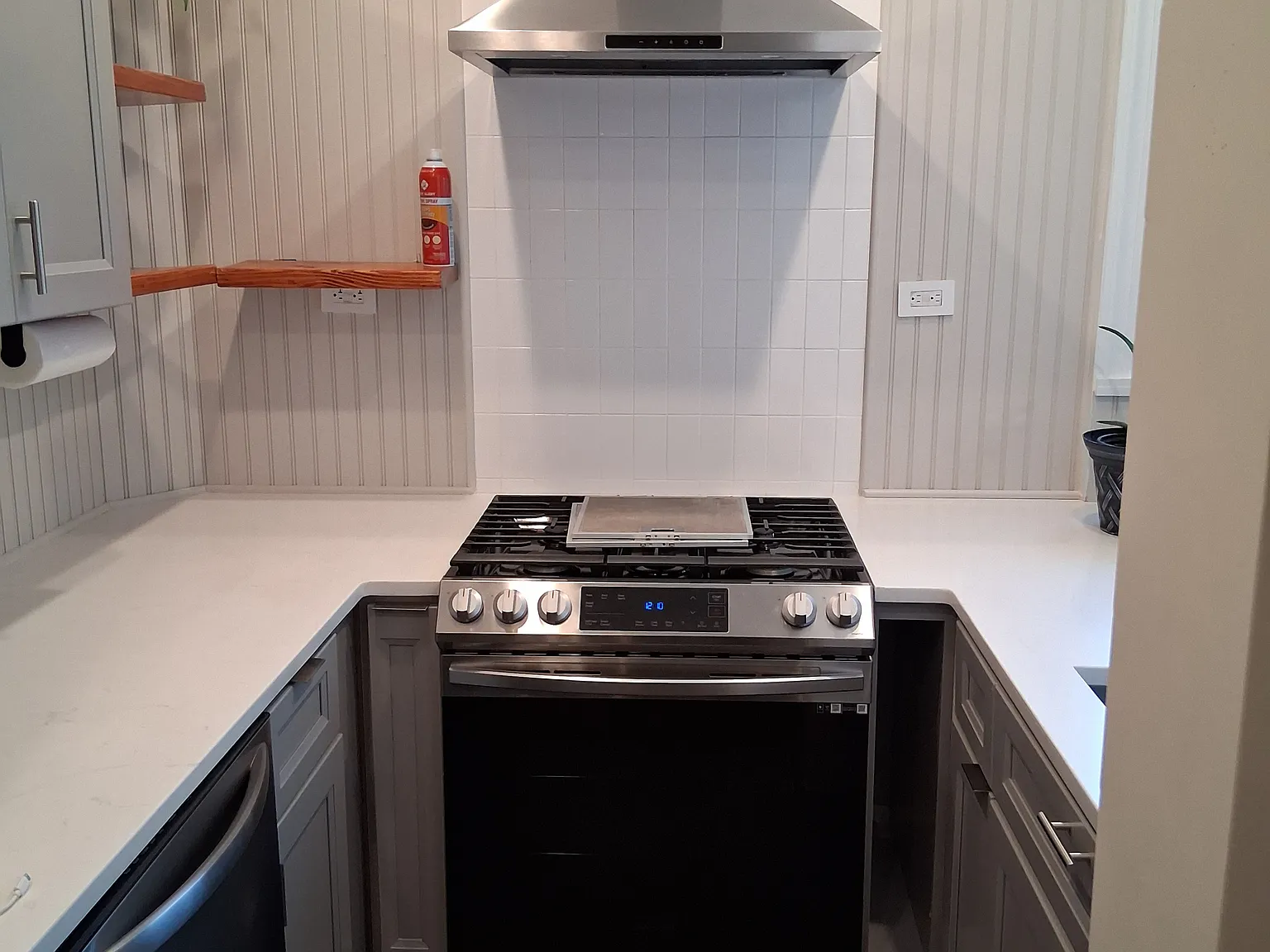 13 Bender Pl — Photo 3