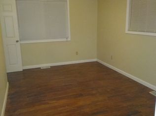 14623 McGuire St, Taylor, MI 48180