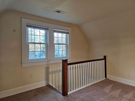 4th image of 2228 Lansing Ave Unit B