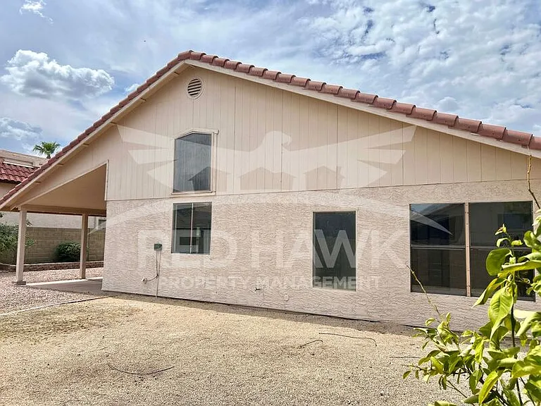 3839 E Cherokee St — Photo 24