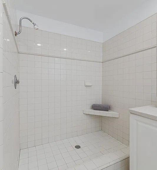 1688 N Shaffer St — Photo 20