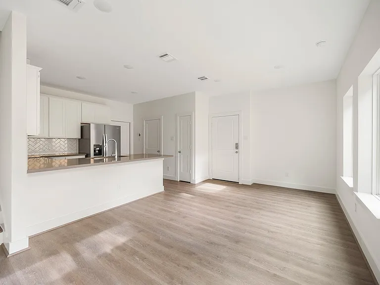 829 Paul Quinn St #A — Photo 2