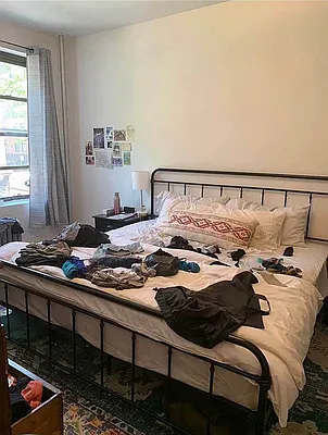 Rented by M.Grossman R.E. Management | media 10