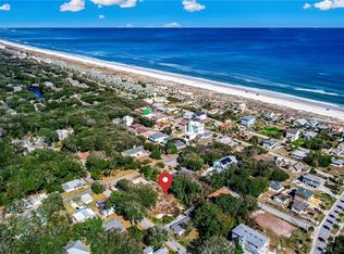 5466 Ervin St, Fernandina Beach, FL 32034