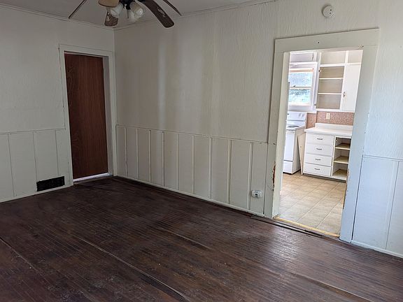 5th image of 503 E Mason St