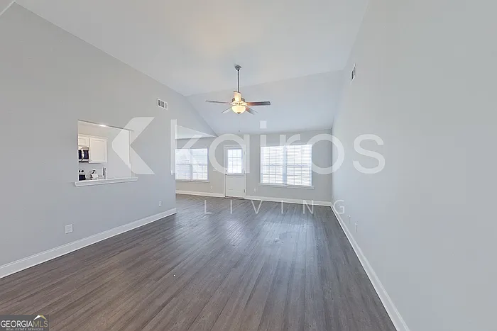 228 Western Red Cedar Dr — Photo 4