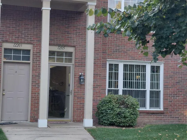 12105 Chesapeake Cir #12, Walled Lake, MI 48390