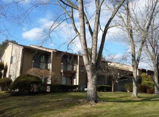 76 Manchester Ct, Red Bank, NJ 07701