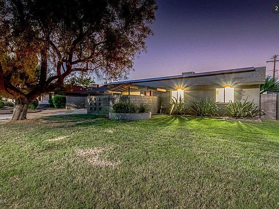 2nd image of 2932 E Cholla St