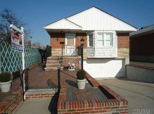 16011 25th Dr, Flushing, NY 11358