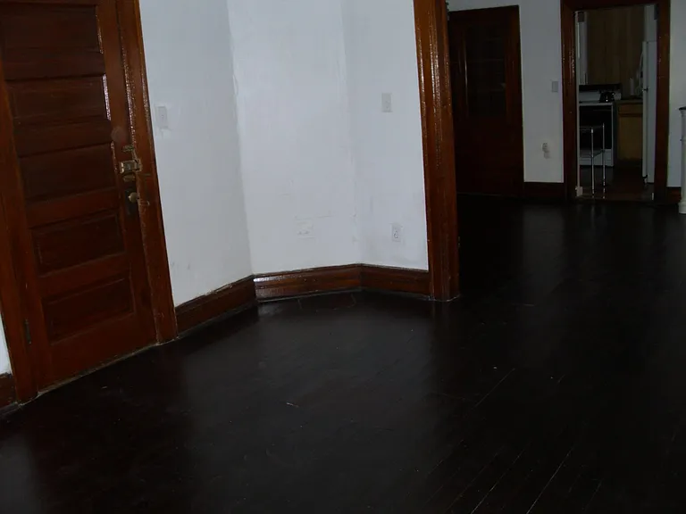 820 Macon Ave — Photo 7