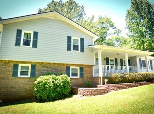 319 College View St, Bowdon, GA 30108