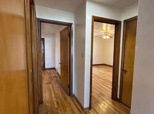 13530 Cedar Rd #UP, University Heights, OH 44118