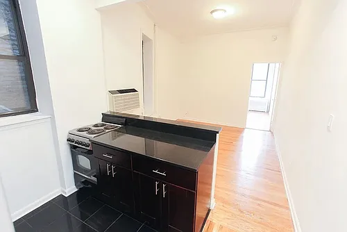 185 Avenue C #2E Photo 1