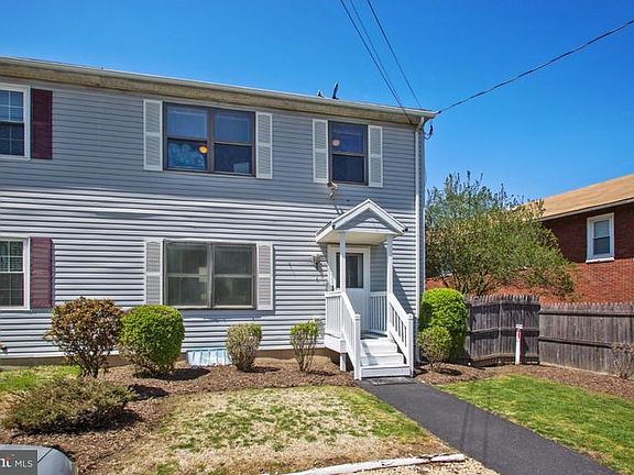 2nd image of 4 Richards Ln