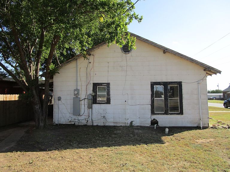 Listing photo 5