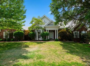 17626 Lasiandra Dr, Chesterfield, MO 63005