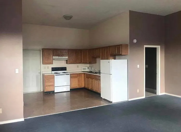 200 N Washington St — Photo 1