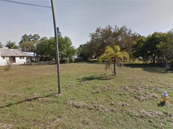 4036 Desoto Ave, Fort Myers, FL 33916