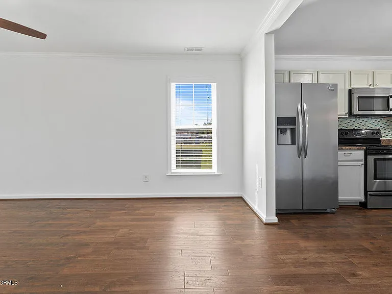 306 Cedar Island Trl — Photo 7