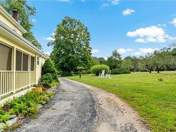 5th image of 808 Ten Rod Rd