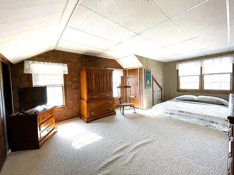 207 Bay Blvd — Photo 7