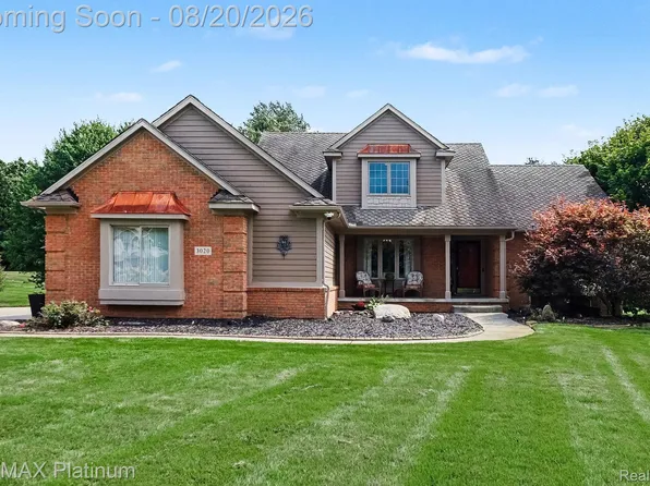 3020 Patriot Sq, Davisburg, MI 48350
