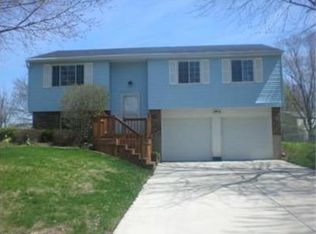 406 Rinehart Rd, Englewood, OH 45322