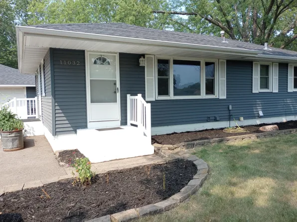11032 President Dr NE, Blaine, MN 55434