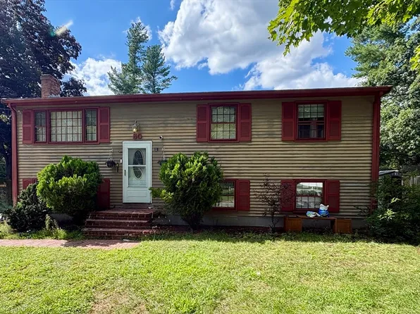 50 Alice Rd, Raynham, MA 02767