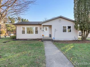 847 Harrison St, Belding, MI 48809