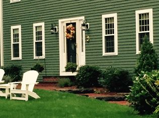 189 Edgewater Dr, Pembroke, MA 02359