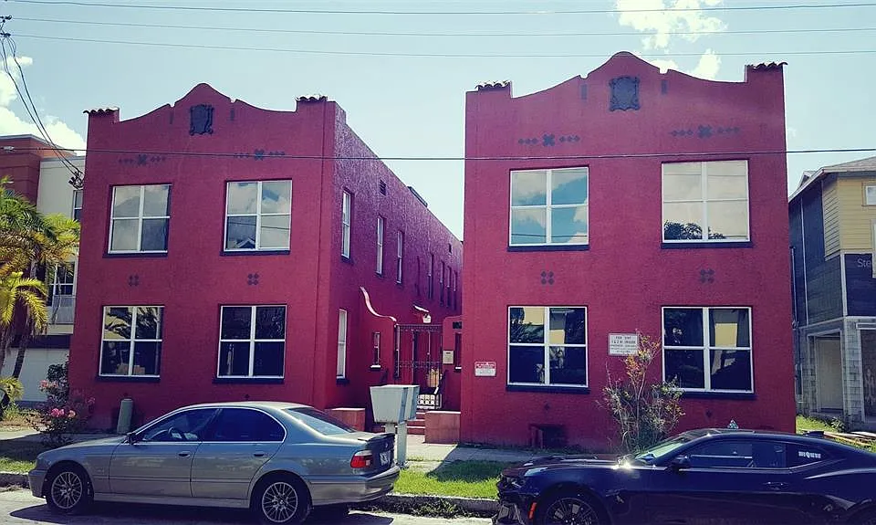 111 S Newport Ave #6