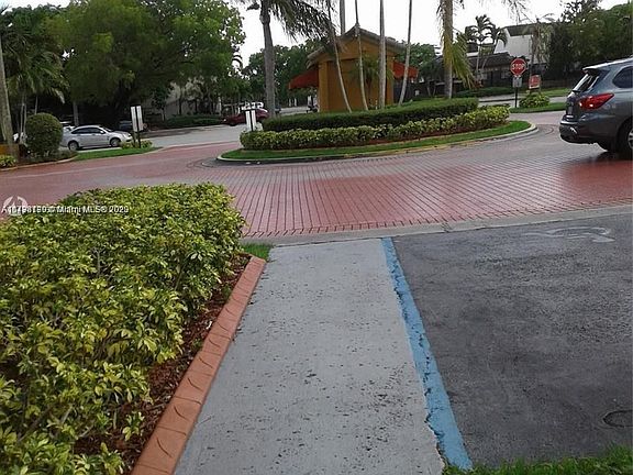 4th image of 9725 Fontainebleau Blvd #A104