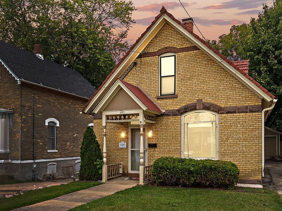490 Division St, Elgin, IL 60120 Zillow