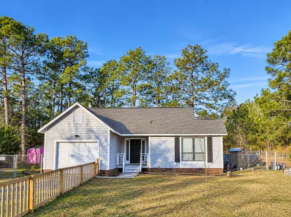 3101 Westgate Cv, Hope Mills, NC 28348