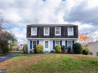 6105 Meadowpond Ct, Burke, VA 22015